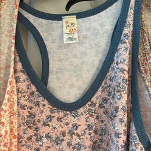 Floral Blue Trim Women's Top NWOT